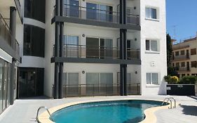 Apartamentos AR Melrose Place